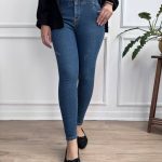 شلوار جین جذب گن‌دار آبی وسط