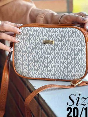 کیف پاسپورتی طرح مایکل کورس کد 2123