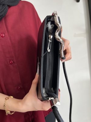 کیف پاسپورتی میومیو miu miu