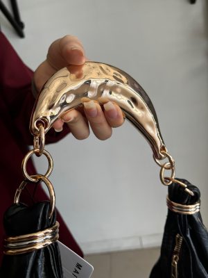 کیف زنانه مجلسی چرمی دسته هلالی طلایی